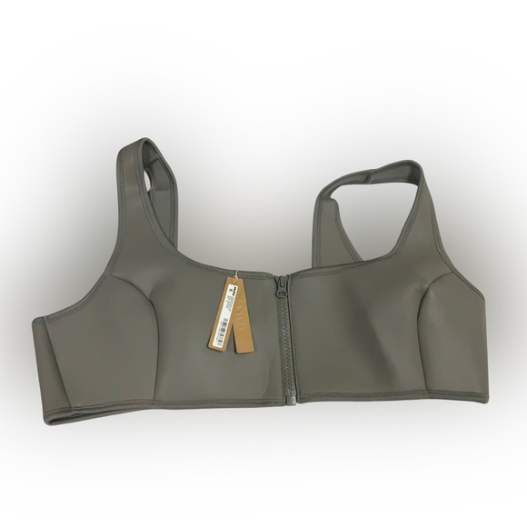 SKIMS 🌸Rubberized Scuba🌸 Swim Scoop Neck Bikini Top | Grey Chalk - Picture 3 of 12